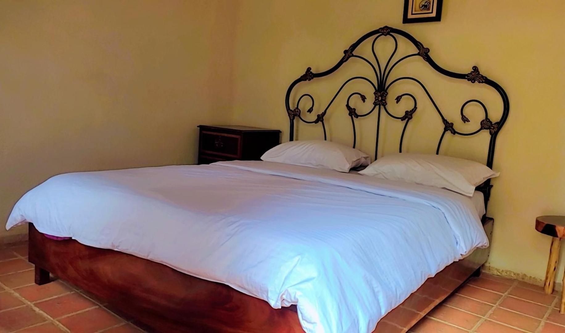 Mia Safari Lodge And Restaurant Entebbe Eksteriør billede